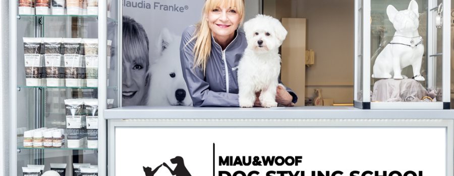 Claudia Franke eröffnet Schule für Hundefriseure in Düsseldorf